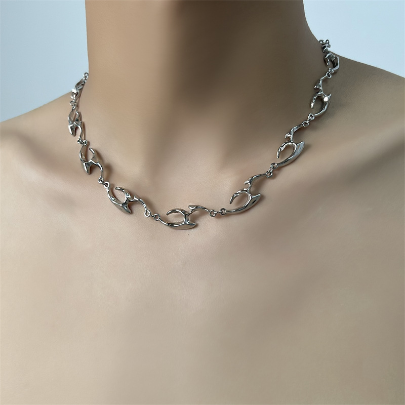 Collar de Metal de forma Irreg - Street Fashion Trend 2025 reseña y precio