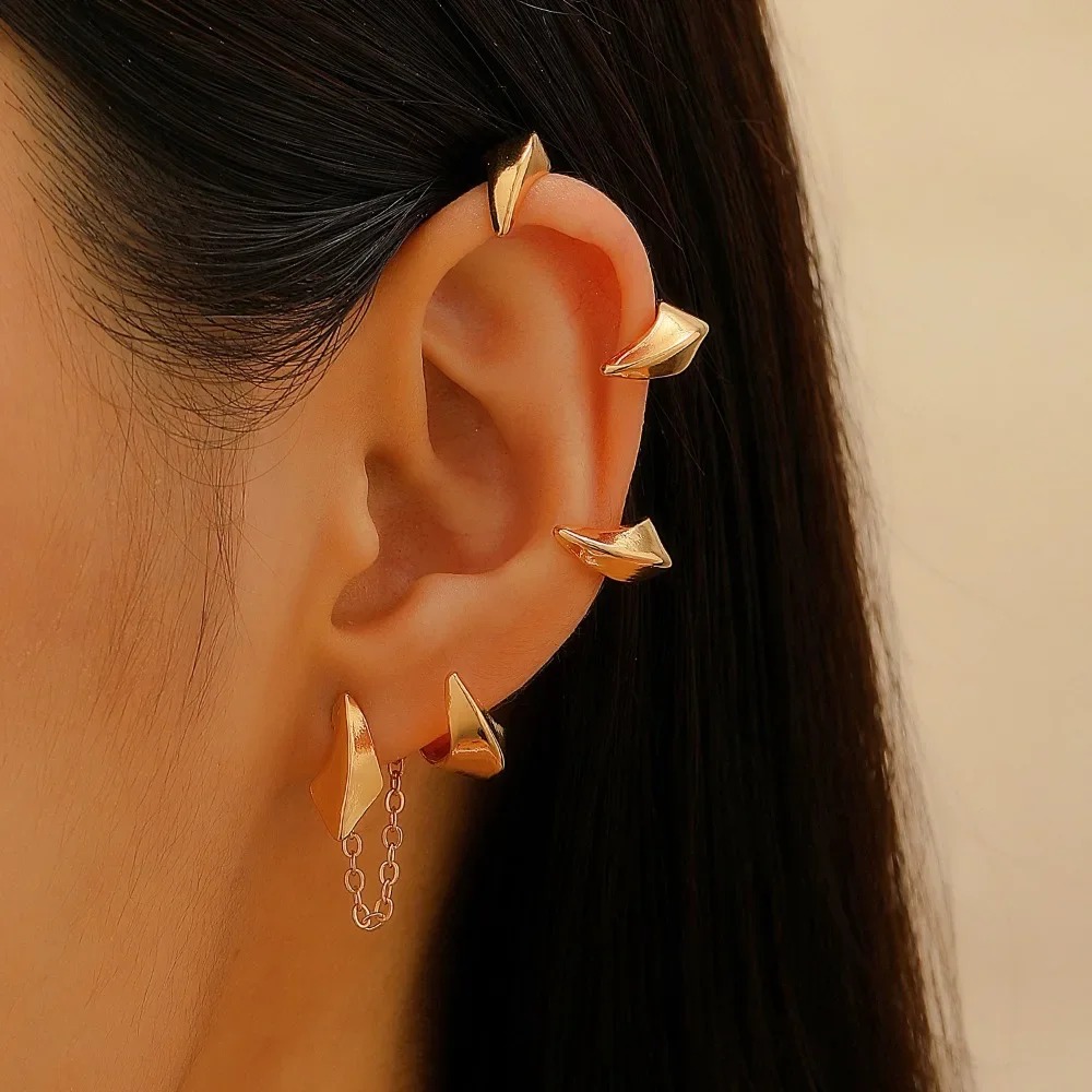 Clip de oreja con dientes afil - Street Fashion Earrings reseña y precio