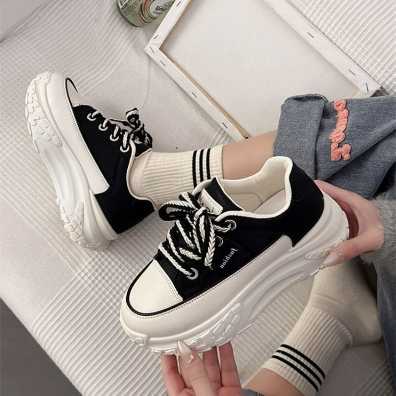 Zapatillas blancas gruesas de  - Chunky Sneaker Platform reseña y precio